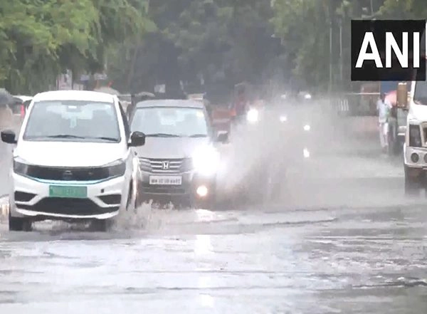 India News | Several Parts of Maharashtra Experience Heavy Rainfall on Monday Morning