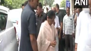 India News | Former Gujarat CM Vijay Rupani's Family Arrives at Hospital to Receive His Mortal Remains