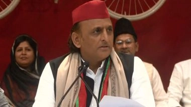 India News | Weavers Are Exploited by Middlemen: SP Leader Akhilesh Yadav