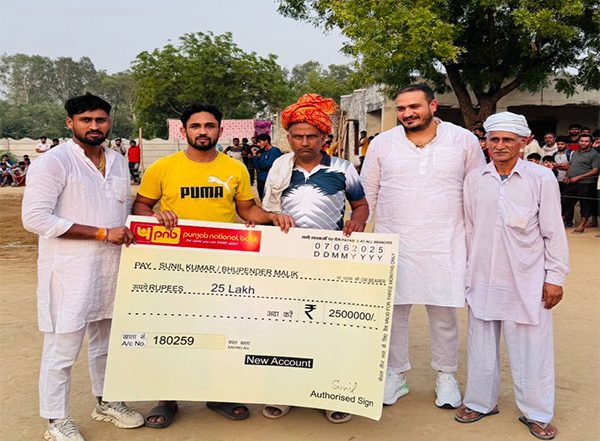 Sports News | Whatever I Have Achieved in PKL is Because of Him: U Mumba Captain Sunil Kumar Honours Childhood Coach