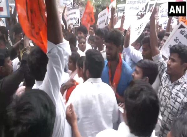 India News | ABVP Protests Bus Fare Hike in Telangana; Threaten Agitation