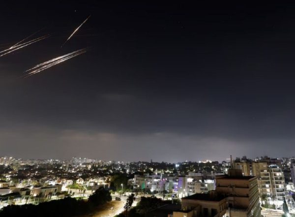 World News | Iran Launches Missiles at Israel