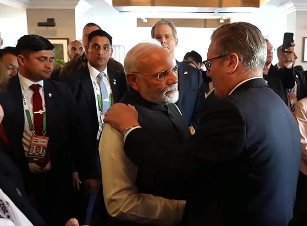 World News | PM Modi Holds Talks with UK PM Keir Starmer on Sidelines of G7 Summit in Canada