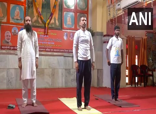 India News | Gorakhpur: Yoga Camp Organised at Gorakhnath Temple Ahead of International Yoga Day