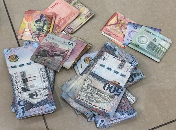 India News | Mumbai Customs Seize Foreign Currency of 50000 Saudi Riyal, Diamond from Passenger Departing to Dubai