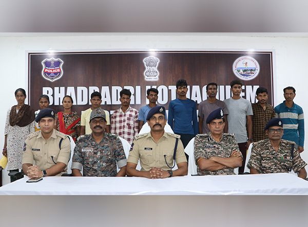 India News | Telangana: 12 Members Belonging to Banned CPI (Maoist) Surrender
