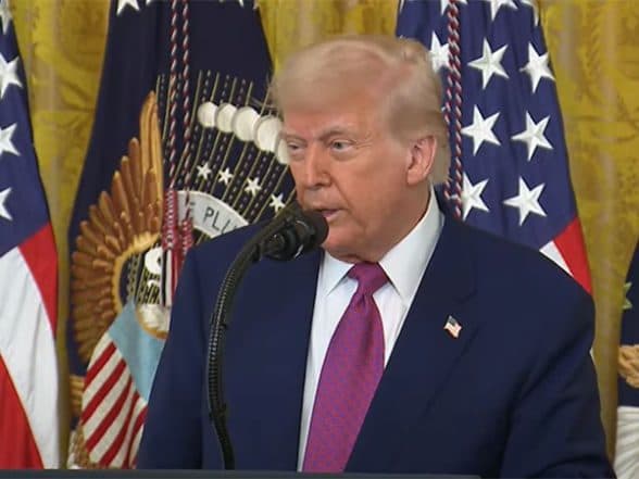 World News | US: Appeals Court Permits Trump to Keep National Guard Deployed in LA for Now