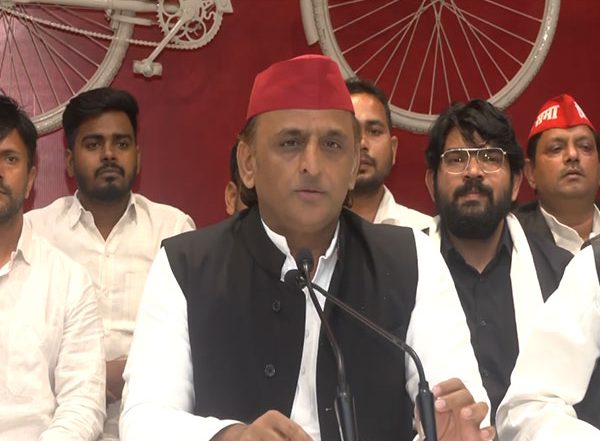 India News | BJP Government is Anti-education and Anti-teacher: SP Chief Akhilesh Yadav