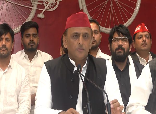 India News | Misusing Public Funds, Acting on Whim: Samajwadi Party Chief Akhilesh Yadav