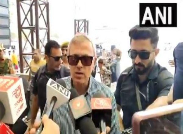 India News | J-K: CM Abdullah Requests Rail Minister for Additional Trains on Katra-Srinagar Rail Route to Meet High Demand