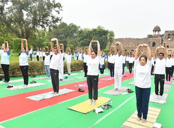 India News | Free Entry to 81 Monuments as ASI Hosts International Yoga Day Celebrations