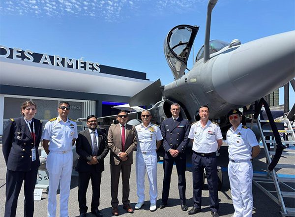 World News | Indian Defence Delegation Meets French Officials in Paris; Rafale Marine Programme Formally Launched