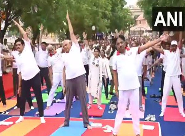 India News | Gujarat: CM Bhupendra Patel Leads International Yoga Day Celebrations in Vadnagar