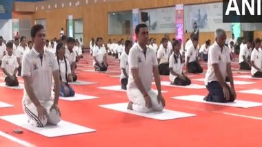 India News | Goa CM Pramod Sawant Performs Yoga in Dona Paula on International Yoga Day