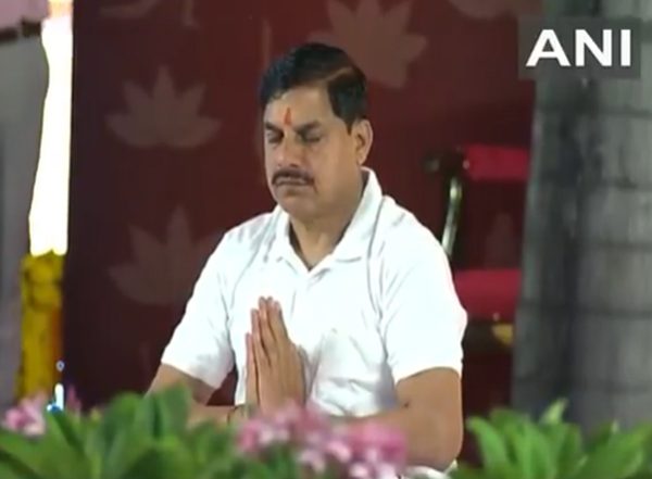 India News | Madhya Pradesh CM Mohan Yadav Performs Yoga on International Yoga Day in Bhopal