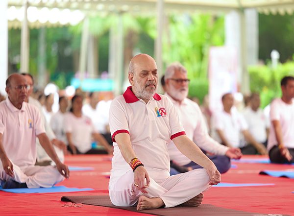 India News | Yoga Brings Unity Among Mind, Brain and Body: Union Home Minister Amit Shah Celebrates 11th IYD in Ahmedabad