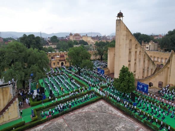 India News | National Institute of Ayurveda: Jantar Mantar Becomes Confluence of Yoga and Culture