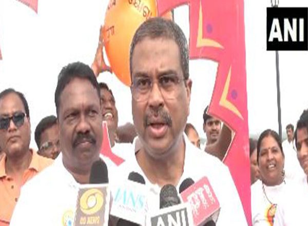 India News | Union Minister Dharmendra Pradhan Emphasises Importance of Yoga, Says Every Section of Society Should Practice