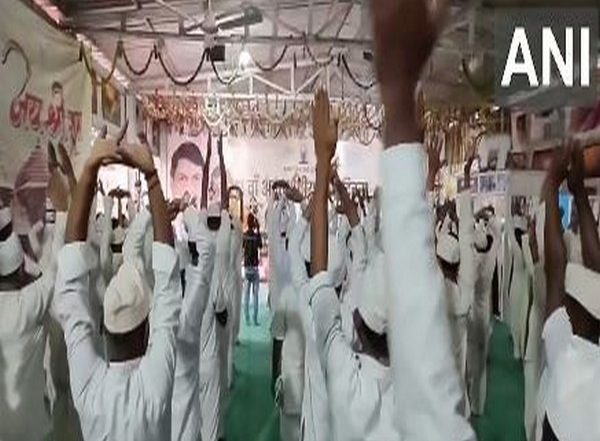 India News | Inmates at Indore Central Jail Perform Yoga on 11th International Yoga Day