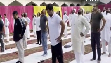 India News | International Yoga Day: UP Minister Danish Azad Ansari Leads Yoga Session at Darul Uloom Warsia