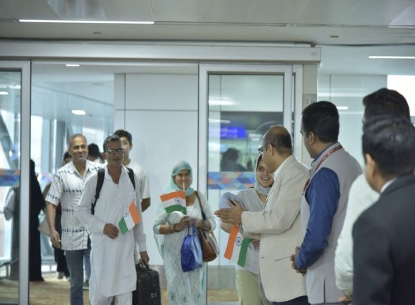 World News | Indian Nationals Share Relief, After Evacuation from Iran; 827 Brought Back So Far