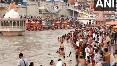 India News | Haridwar: Devotees Take Holy Dip at Har Ki Pauri, Offer Prayers to Ganga River on Ekadashi