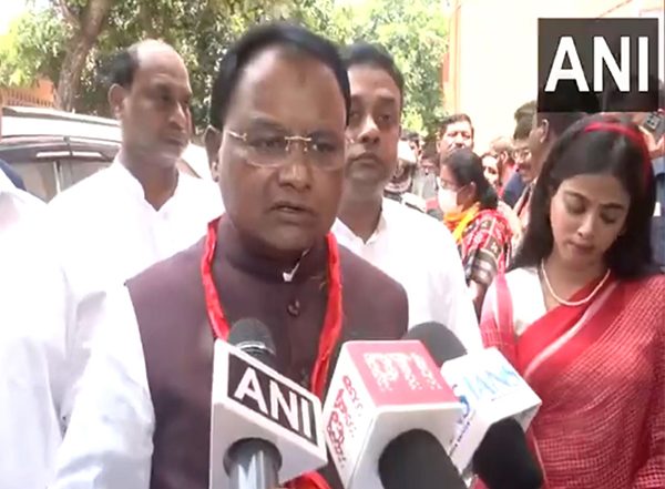 India News | Odisha CM Majhi Conducts Review Meeting Ahead of Rath Yatra, Says AI Camera, Drone Camera to Be Used for Surveillance