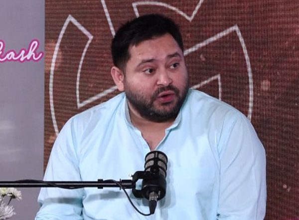 India News | Private Life Should Not Be Dragged into Politics: Tejashwi Yadav Responds to Brother Tej Pratap's Ousting from RJD, Son's Name Controversy