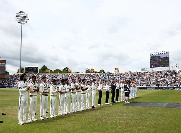 Sports News | India, England Players Wear Black Armbands to Pay Tribute to David 'Syd' Lawrence