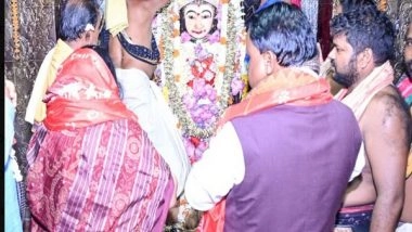 India News | Odisha CM Mohan Charan Majhi Visits Alarnath Temple, Seeks Blessings for State's Prosperity