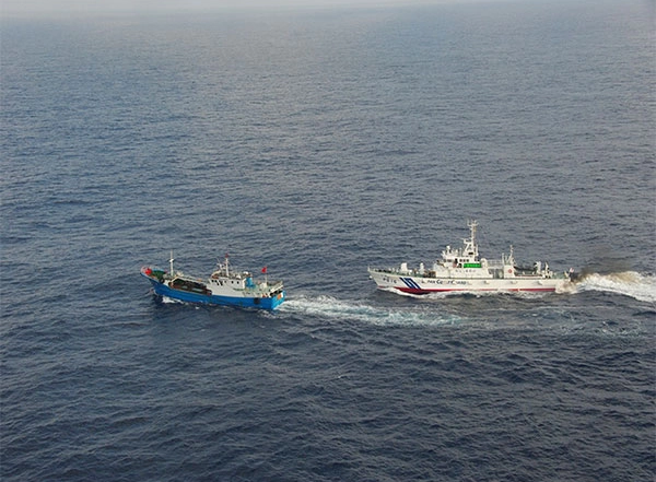 World News | Chinese Vessels Patrol Disputed Senkaku Waters for Record 216 Days