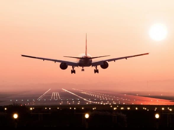 India News | IndiGo, Air India, Akasa Air Suspend Gulf Flights as Qatar Closes Airspace After Iran Strikes