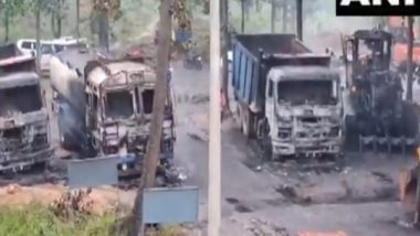 India News | Jharkhand: Assailants Attack Road Construction Site, Torch 7 Vehicles in Hazaribagh