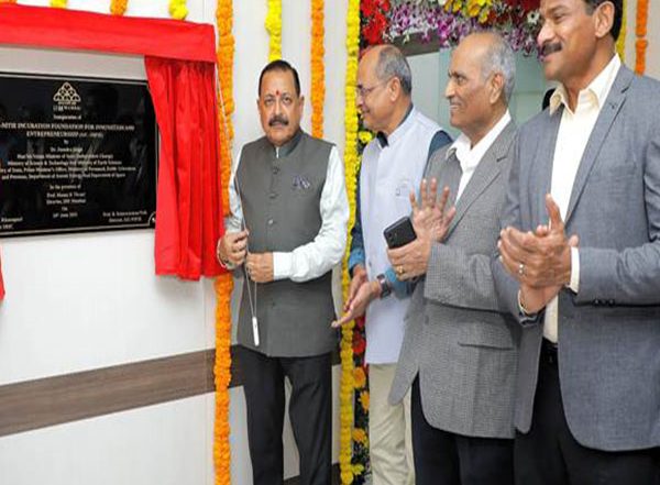 India News | Union Minister Jitendra Singh Calls for Closer Collaboration Between Institutes of Higher Education to Build Sustainable Startups