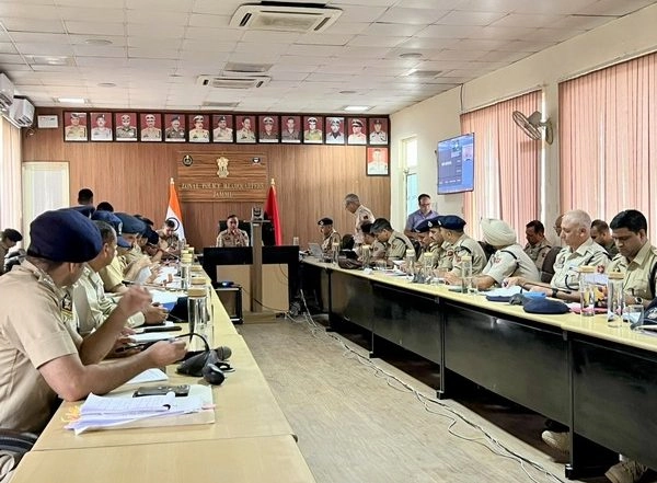 India News | J-K: IGP Jammu Zone Holds Security Review Meeting