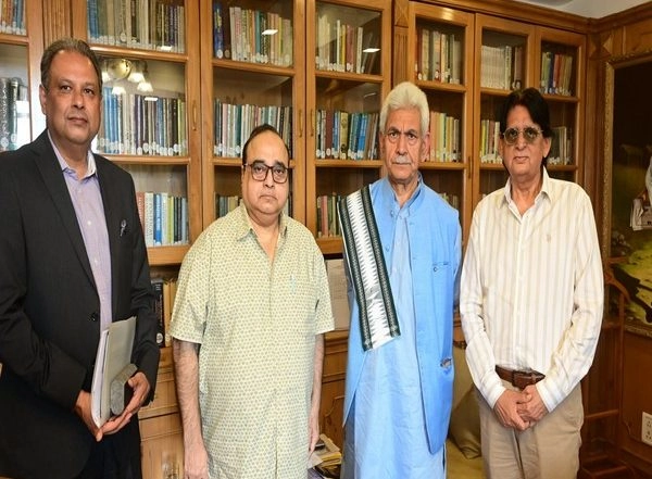 Entertainment News | Filmmaker Rajkumar Santoshi Meets J-K LG Manoj Sinha in Srinagar