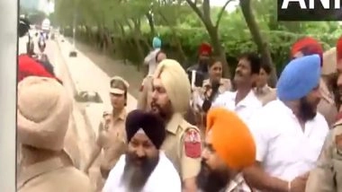 India News | Shiromani Akali Dal Workers Hold Protest Against Punjab Govt over Arrest of Party Leader Bikram Aijithia