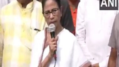 India News | Bengal CM Mamata Banerjee Visits Lord Jagannath Temple in Digha