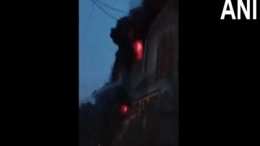 India News | Massive Fire Breaks out in Paint Factory in New Delhi's Bawana; 25 Fire Tenders Rushed to Site