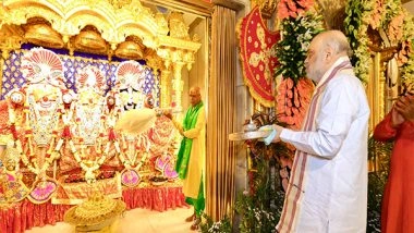 India News | Union Minister Amit Shah Offers Prayers at Ahmedabad's Jagannath Temple as Rath Yatra Commences