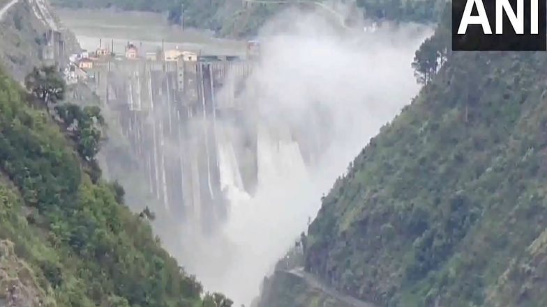 India News | Jammu and Kashmir: Chenab River Overflows Amid Heavy Rainfall, Casualties Reported in Doda