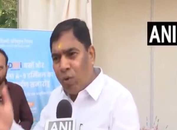 India News | Delhi: BJP MP Yogendra Chandolia Announces 105 Electric Buses from New DTC Depot