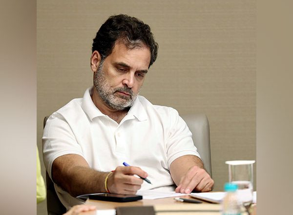 India News | RSS-BJP Don't Want Constitution, but Manusmriti: Rahul Gandhi