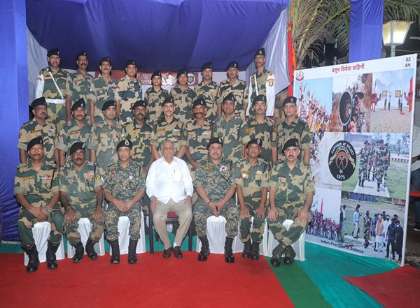 India News | Gujarat CM Bhupendra Patel Meets BSF Jawans in Rann of Kutch, Congratulates Them on 'Operation Sindoor' Success