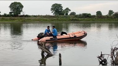 India News | Agra: Two Children Aged 10-12 Years Feared Drowned in Yamuna River, Search Efforts Underway
