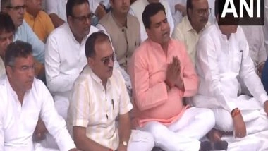 India News | Parvesh Verma, BJP Leaders Attend Prayer Meet on 18th Death Anniversary of Sahib Singh Verma