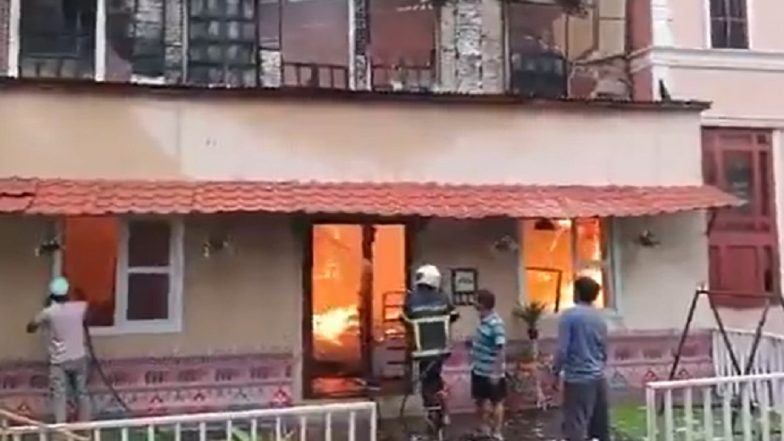 Mumbai Fire: Massive Blaze Erupts on &lsquo;Anupamaa&rsquo; TV Show Set in Film City Complex in Goregaon; No Casualty Reported (Watch Videos)