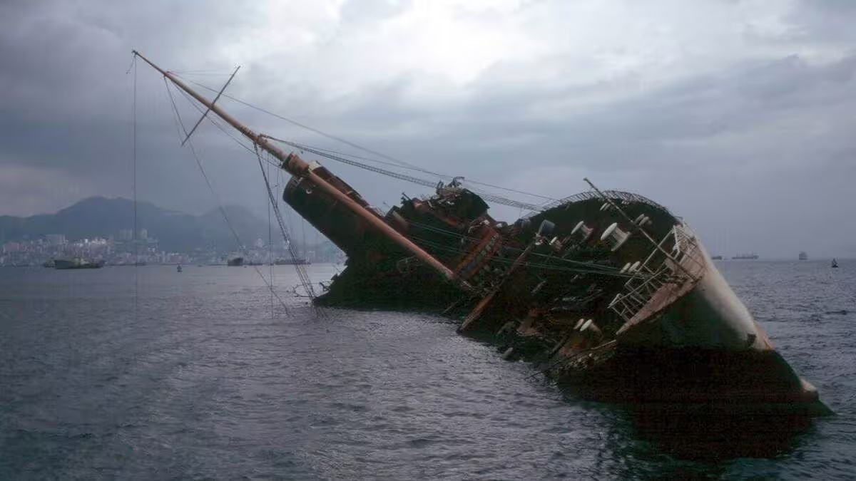 Lake Kariba Ferry Disaster: Death Toll Rises to 44 After Overloaded Vessel Capsizes in Zimbabwe