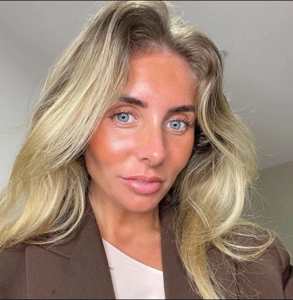 She has blurred the lines between reality and content creation, including a fake arrest video with individuals dressed as police officers and an Instagram story hinting at a fake pregnancy.