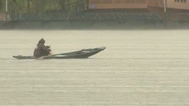 Jammu and Kashmir Rains: Heavy Rainfall and Hailstorms Lash Srinagar, Cause Disruptions in Region